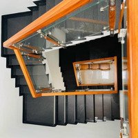 Bán Nhà 3 Tầng Mặt Tiền 12,9 Tỷ, 105M2 Ở Đường Số 4, Linh Tây, Thủ Đức, Hcm Giá Tốt