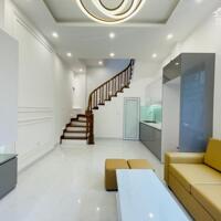 Bán nhà riêng cạnh chợ Giang Xá, Trạm Trôi. Căn góc 33m2 xây dựng 5 tầng, nội thất đầy đủ