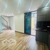 Bán Căn Hộ Tập Thể Nghĩa Tân, Cầu Giấy, 75M2, Tầng 3, Ở Cực Đẹp, Giá Bán 2.88 Tỷ