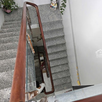 Bán Nhà Sổ Thổ Cư Hoàn Công 5X22(125M2)Cách Đường Nguyễn Ái Quốc 50M Đường 4M Giá Bán 4Tỷ Liên Hệ: 0794290131