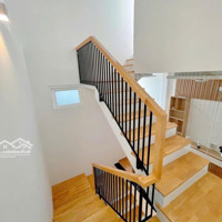 Đi Nước Ngoài Bán Nhà Phạm Văn Chí, 60M2, 2 Tầng Btct 2 Phòng Ngủ 2 Vệ Sinh Chính Chủ Ở Lâu Đời, Gần Mặt Tiền