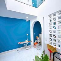 Bán nhà phố hiện đại ngay Giáo Xứ Lộc Lâm, Hố Nai, Biên Hòa, 150m2, giá 3 tỷ 990.