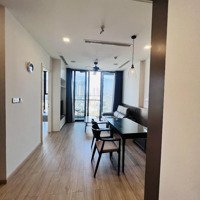 Cho Thuê Căn Hộ Chung Cư 2 Phòng Ngủ 21 Triệu, 78M2 Tại Vinhomes Golden River Ba Son, Q1, Hcm