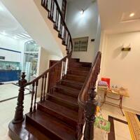  Lê Văn Lương + Nguyễn Ngọc Vũ   DT: 57/61m2  MT: 4.2m  BG: 11.99tỷ