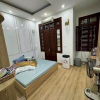  Lê Văn Lương + Nguyễn Ngọc Vũ   DT: 57/61m2  MT: 4.2m  BG: 11.99tỷ