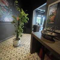 Cho Thuê Nhà Mặt Tiền Đẹp Gần Chợ Đống Đa . Bề Ngang Siêu Dài Giá 25 Triệuiêu.diện Tích148M2 N