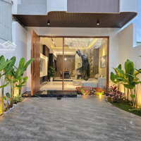 Nhà Mới Siêu Đẹp Hoà Xuân, 3 Tầng 3 Phòng Ngủ 125M2 Ngang 5, Full Nội Thất Cao Cấp, Gần Sông, Khu An Ninh
