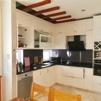 Căn Nhà Tuyệt Đẹp Hiện Đại, Ngõ Xe Hơi Vào Thoải Mái, Thanh Bình Và Cực Kỳ Tiện Lợi
