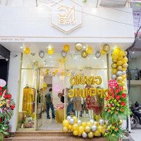 Cho Thuê Cửa Hàng Mp Bà Triệu,Diện Tích30M2,Mặt Tiền4M, Nhà Mới, Vị Trí Đẹp, Vỉa Hè Rộng, Kd Sầm Uất