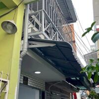 Cần bán gấp nhà 1 trệt 1 lầu, 32m2 3PN hẻm ba gác, giá bán chỉ 3 tỷ 3 TL, Lh: 0388 668 882 gặp Tâm ( zalo )