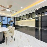 Cô Lan Bán Nhà Nguyễn Gia Trí,Phường 25,Bình Thạnh. Giá Bán 3Tỷ240/56M2.Hẻm Ô Tô 5M