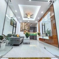 Nhà Đẹp Fuul Nội Thất Tiện Ích Đủ Thứ Gần Phố 37 M -5 Tầng -Mt 4.4 Chỉ 6.7 Tỷ