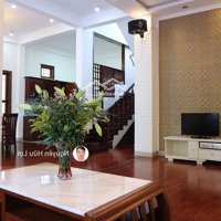 Biệt Thự Villa Cổ Điển, Đường Tân Phú 1 - Giao Hồ Nghinh. Biển Sơn Trà. Ngang 10 M. Giá Đầu Tư