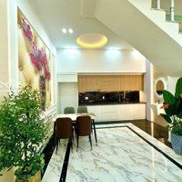 Nhà Phố Hoàng Minh Thảo Tân Cổ Điển 3 Tầng 4 Phòng Ngủ Nội Thất Đầy Đủ Chỉ Hơn 3.5 Tỷ