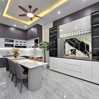 Nhà Kiên Cố Cần Bán Đường Hoàng Hoa Thám, Q.bình Thạnh.giá:4,12Tỷ/58.7 M2, Shr. Gọi Ngay:0764452057