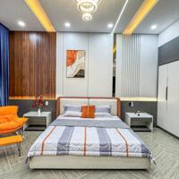 Nhà phố 3 tầng có hẻm hông 2m - Tại KDC Hồng Loan