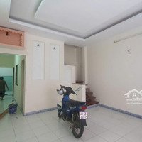 Cho Thuê Nhà Võ Văn Kiệt Q5 Gần Chợ Hòa Bình