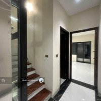 Bán Nhà Phân Lô Cầu Giấy 50M2X6Tầng Thang Máy Mt4.1M Ô Tô
