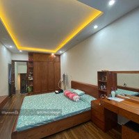 Phân Lô Phố Nghĩa Tân Cầu Giấy, Oto Vào Nhà, Sẵn Ô Chờ Thang Máy. Giá Chỉ 16Tỷ