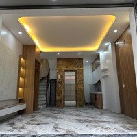 Bán Nhà Phố Thanh Nhàn, Oto, Xây Mới, Thang Máy: 35M2, 5T,Mặt Tiền4,4M. Giá Bán 8 Tỷ 3