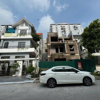 Bán Căn Biệt Thự Công Ty Nhà Khả Lễ