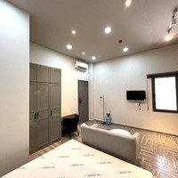 Căn Hộ Cửa Sổ - Thang Máy - Hầm Xe - Hẻm Ô Tô - Ngay Tòa Nhà Viettel, Vòng Xoay Dân Chủ