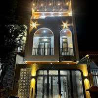 Bán Nhà 3 Tầng Mới 100%Diện Tích5M X 17M .Dtsd 230M2 Sổ Hoàn Công Lộ 20M Nhà Gần Bx Tp Cần Thơ