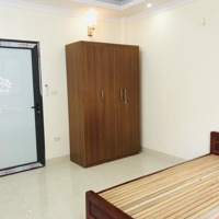 Người Quen Nhờ Bán Căn Lô Góc Khu Vĩnh Hưng. 31M/ 5 Tầng/ 3 Ngủ Full Công Năng. Giá Tốt