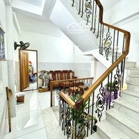 Bán Nhà Đẹp Lê Văn Việt Hiệp Phú Q9 - 7 Tỷ - 69M2 - 3T - 5 Phòng Ngủ- Xe Hơi Tới Nhà - Gần Ngã Tư Thủ Đức.