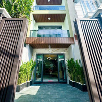 Bán Nhà Đường Hoa Cúc . P7 , Phú Nhuận . Giá Bán 3.8 Tỷ/ 75M2( 4,7M X 16M )Thông Ra Phan Xích Long