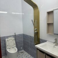 Nhà mặt tiền nhựa ấp Bình Hữu 1, xã Đức Hòa Thượng dt 144m2 1 lầu 5pn 3wc giá 3,2 tỷ