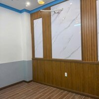 Nhà mặt tiền nhựa ấp Bình Hữu 1, xã Đức Hòa Thượng dt 144m2 1 lầu 5pn 3wc giá 3,2 tỷ