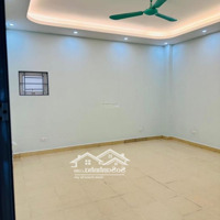 Cho Thuê Nhà Mặt Phố Huế: Diện Tích 355M2, Mặt Tiền 8.5M, Thông Sàn, Riêng Biệt, Nội Thất Mới