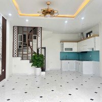 Bán Nhà Ngọc Hồi- Siêu Phẩm-7Đ- Vip- Ô Tô Tránh, Đỗ, Vào Nhà- 5 Tầng, Mới, Đẹp, Hiện Đại- Nhà Lộc