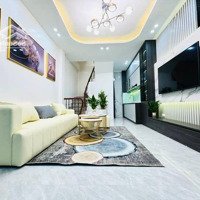 Có 102 Phố Nguyễn Chí Thanh, Ô Tô Đỗ Cửa, Lô Góc 3 Thoáng, Cách Phố 75M,Diện Tích35M2 * 5 Tầng