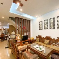 Bán Nhà -Phố Nguyễn Cao-60 M2-5 Tầng-7 Phòng Ngủ-Chính Chủ -Ở Ngay- Giá: 7.5 Tỷ