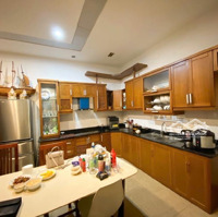Bán Nhà -Phố Nguyễn Cao-60 M2-5 Tầng-7 Phòng Ngủ-Chính Chủ -Ở Ngay- Giá: 7.5 Tỷ