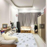 Nhà 459 Trần Hưng Đạo, Quận 1 - Diện tích: 4,9m x 10m - Giá 9,9 tỷ