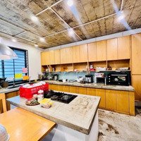 Siêu Hiếm - Tòa Nhà Văn Phòng - Chdv 5 Tầng - 8Mx18M - 3 Mặt Tiền Kinh Doanh - Đường Nhựa Xe Tải