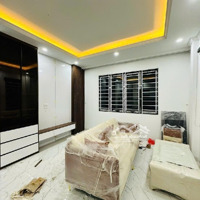 Siêu Phẩm Lô Góc 3 Mặt Thoáng - Mặt Ngõ 6 Tầng Thang Máy - Đẹp Không Tỳ Vết -10M Ra Phố Khương Đình