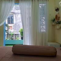 Căn hộ cho thuê ngay trung tâm quận 1, Full nội thất, có bancol thoáng mát