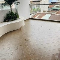Ô Tô Đậu Nhàhẽm Xe Hơi6M Huỳnh Văn Bánh Q. Phú Nhuận 3.5M X 14M 4 Tầng Sân Thượng Đang Cho Thuê 20 Triệu
