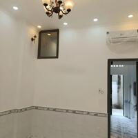 Nhà mặt tiền Hoa Đào, Phú Nhuận. Diện tích 4 *13, trệt 2 lầu, 4 pn, 3wc