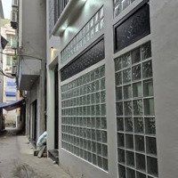 Hàng Hiếm Cầu Giấy, Phố Yên Hòa Diện Tích: . 30M X 6 Tầng , Thang Máy