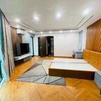 Bán nhà đẳng cấp Nguyễn Văn Cừ Long Biên 50m 7T MT10m chỉ hơn 13 tỷ gara thang máy