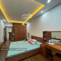 Bán Nhà Chùa Láng, Phân Lô Oto Tránh, Vỉa Hè Kinh Doanh, 2 Thoáng Trước Sau. Chỉ 18Tỷ