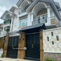 Chính Chủ Bán Biệt Thự Khan Hiếm Trung Tâm Phường Thảo Điền Quận 2 - 7X22M - 3 Tầng - Giá Bán 34 Tỷ Tl