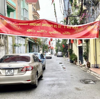 Bán Đắt Tặng Nhà Đức Giang 115M2- Mặt Tiền 5.6M-Hơn 14 Tỷ- 2 Thoáng-Ngõ Thông Ô Tô Tránh