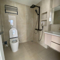 Bán Nhà 4 Tầng Có Hầm - 2 Khối Riêng Biệt - Mặt Tiền Nguyễn Hữu Thọ -Diện Tích210M2- Giá Bán 18.5 Tỷ.