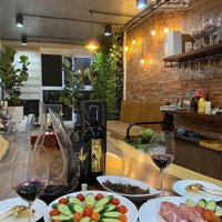 Cần Bán Căn Hộ Cộng Hoà Garden Tân Bình, 3 Phòng Ngủ 2 Vệ Sinh97M2, Có Đầy Đủ Nội Thất. Liên Hệ:0948032255